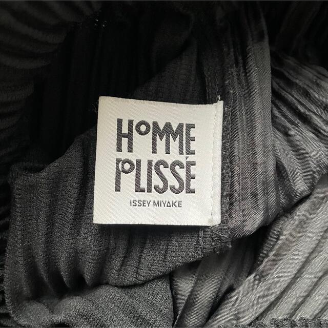 PLEATS PLEASE ISSEY MIYAKE(プリーツプリーズイッセイミヤケ)のHOMME PLISSÉ ISSEY MIYAKE プリーツパンツ メンズのパンツ(その他)の商品写真