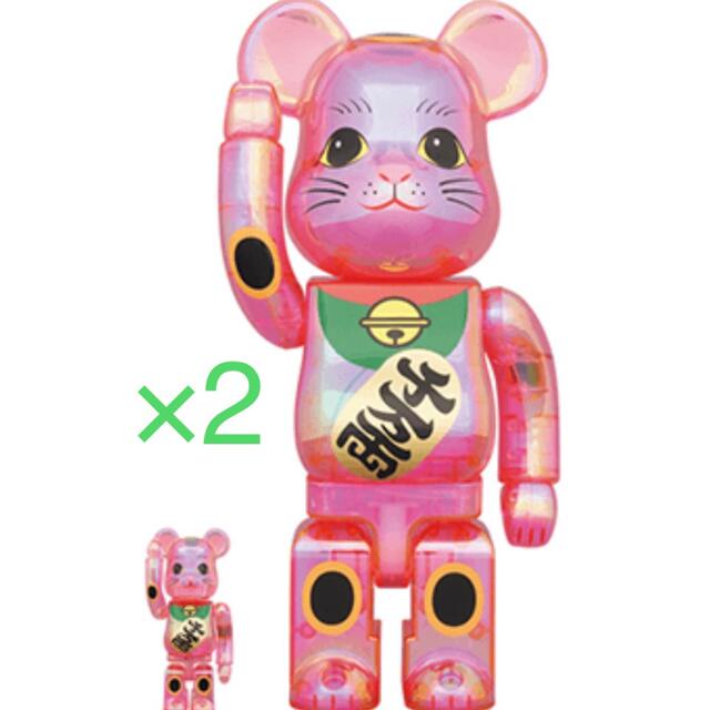 BE@RBRICK(ベアブリック)のBE@RBRICK 招き猫 桃色透明メッキ 100％ & 400％ エンタメ/ホビーのおもちゃ/ぬいぐるみ(その他)の商品写真