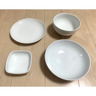 ムジルシリョウヒン(MUJI (無印良品))の【無印】白磁シリーズ食器4点セット(食器)