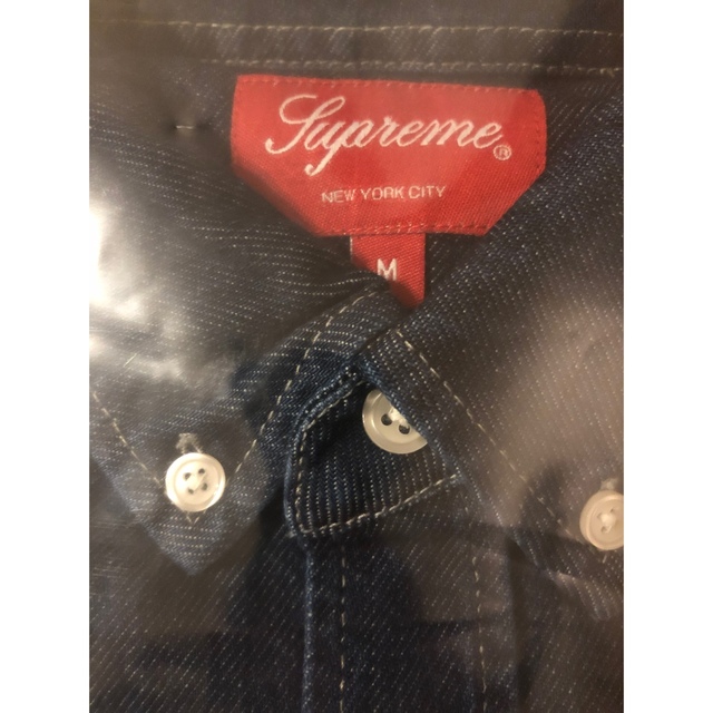 Supreme(シュプリーム)の22FW Supreme Small Box Shirt Denim M 新品 メンズのトップス(シャツ)の商品写真