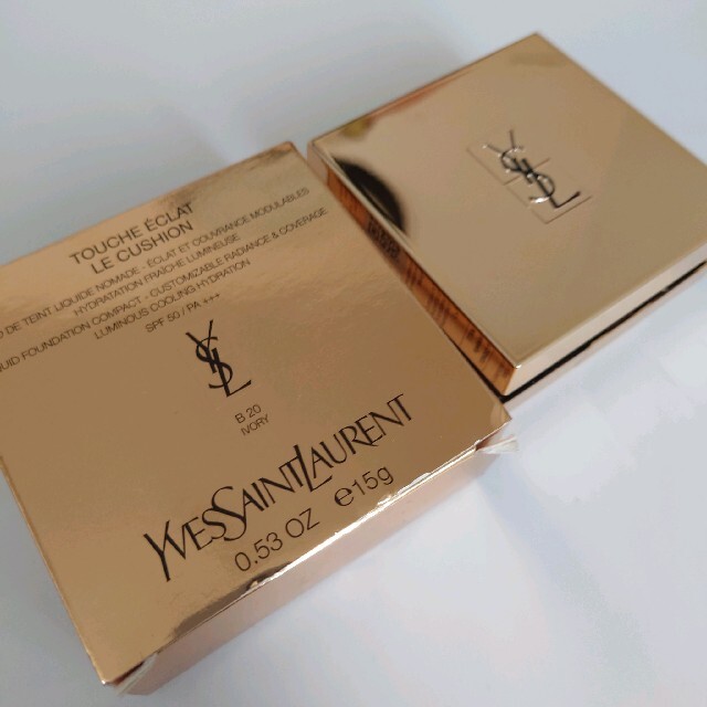 YSL イヴサンローラン ラディアントタッチ ルクッション B20 コスメ/美容のベースメイク/化粧品(ファンデーション)の商品写真