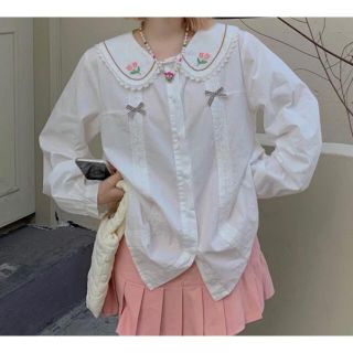 スワンキス(Swankiss)のembroidery tulip＆ribbon shirt(シャツ/ブラウス(長袖/七分))