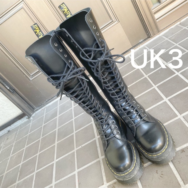 靴/シューズドクターマーチン Dr.Martens 20ホール 厚底ブーツ