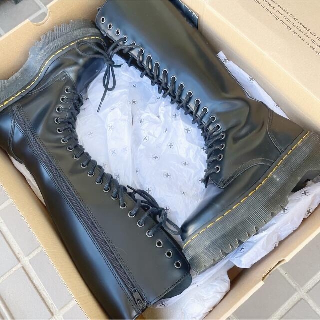 ドクターマーチン Dr.Martens 20ホール 厚底ブーツ ドクターマーチン Dr.Martens 20ホール 厚底ブーツ