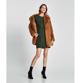 ザラ(ZARA)のZARA 無地バックファスナーラウンドネックミニワンピ丈ニット グリーン L(ニット/セーター)