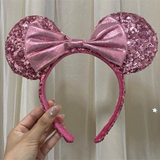 ディズニー(Disney)のディズニー　カチューシャ　ピンクスパンコール(カチューシャ)