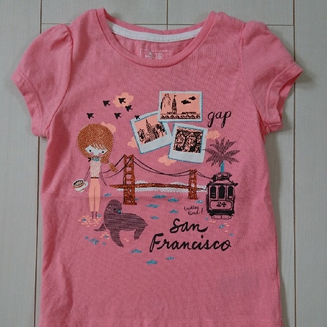 babyGAP(ベビーギャップ)のgap Tシャツ2枚セット キッズ/ベビー/マタニティのキッズ服男の子用(90cm~)(Tシャツ/カットソー)の商品写真