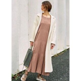 エミアトリエ(emmi atelier)の【超美品】Emmi マジョリカプリーツワンピース(ロングワンピース/マキシワンピース)