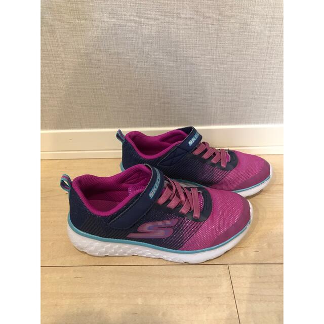 SKECHERS(スケッチャーズ)のSKECHRS スニーカー21cm キッズ/ベビー/マタニティのキッズ靴/シューズ(15cm~)(スニーカー)の商品写真