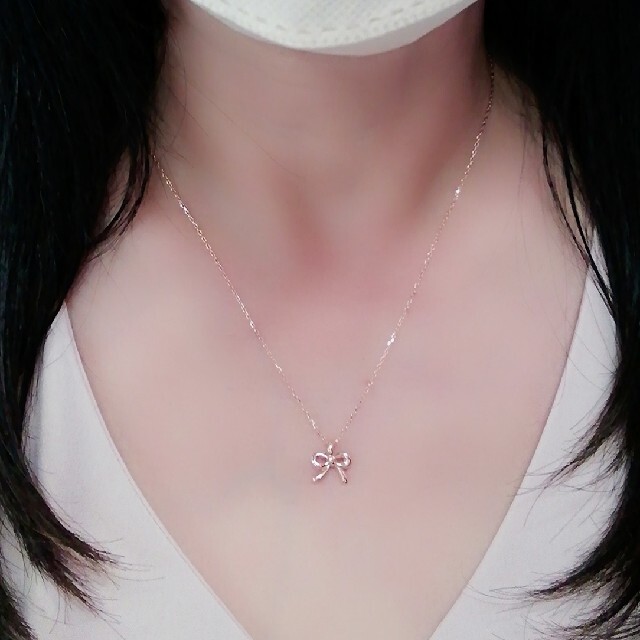 ete(エテ)のK10PG⚪ete（エテ）⚪リボン🎀モチーフトップ付き⚪かわいいネックレス❣️ レディースのアクセサリー(ネックレス)の商品写真