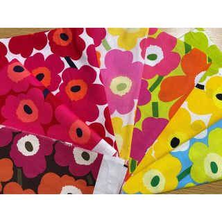 マリメッコ(marimekko)のmarimekko miniunikko/はぎれ7色セット(生地/糸)