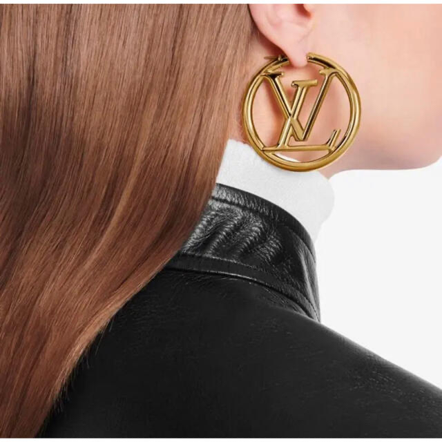 LOUIS VUITTON - ♡LOUIS VUITTON♡ルイヴィトンロゴピアス♡の通販 by