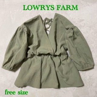 ローリーズファーム(LOWRYS FARM)の【美品 F】ローリーズファーム カシュクール ペプラム ブラウス ボリューム袖(シャツ/ブラウス(長袖/七分))