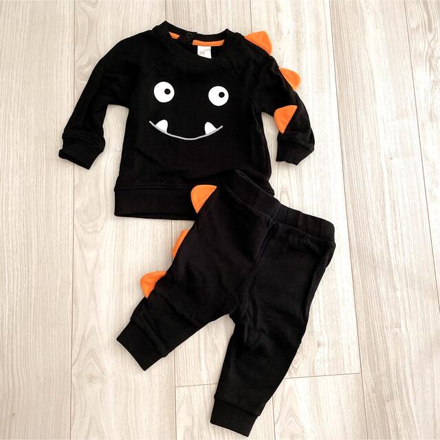HM HM ハロウィン 恐竜 セットアップ スウェット 70サイズ 男の子 ベビー服の通販 by はな ハロウィン トレーナー HM エイチアンドエム