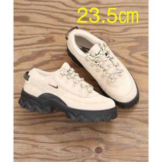 NIKE - 【新品】23.5㎝ ナイキ ウィメンズ ラハール ロー ラタンの通販