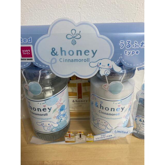 &honey シナモロールコラボ　限定品　3点セット コスメ/美容のヘアケア/スタイリング(シャンプー/コンディショナーセット)の商品写真