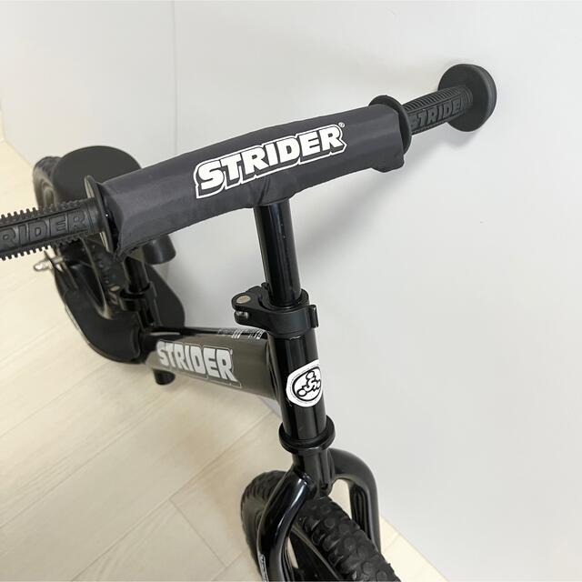 ★美品★ ストライダー スポーツモデル STRIDER 日本正規品 ブラック キッズ/ベビー/マタニティの外出/移動用品(三輪車)の商品写真