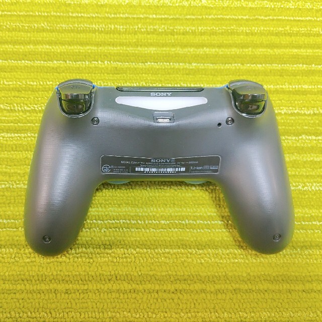 デュアルショック4　PS4用コントローラー エンタメ/ホビーのゲームソフト/ゲーム機本体(その他)の商品写真