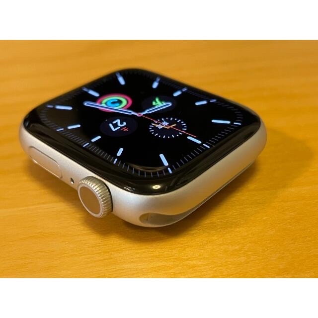 Apple Watch 6 (GPS) -44mmシルバーアルミニウム