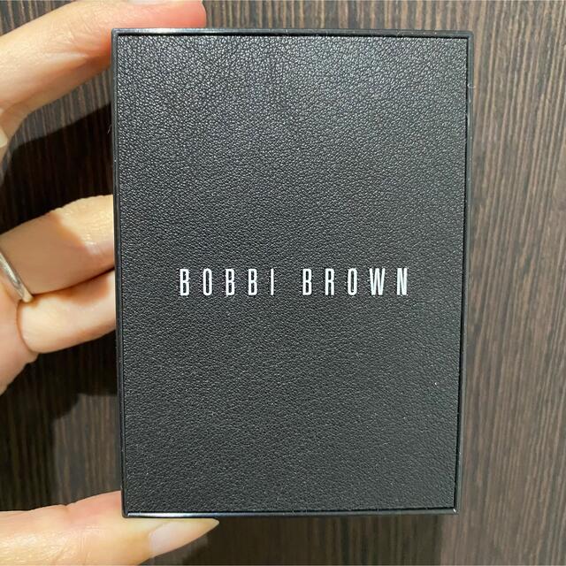 BOBBI BROWN(ボビイブラウン)のボビイブラウン エッセンシャルマルチカラーアイシャドウ ボールドバーガンディー コスメ/美容のベースメイク/化粧品(アイシャドウ)の商品写真