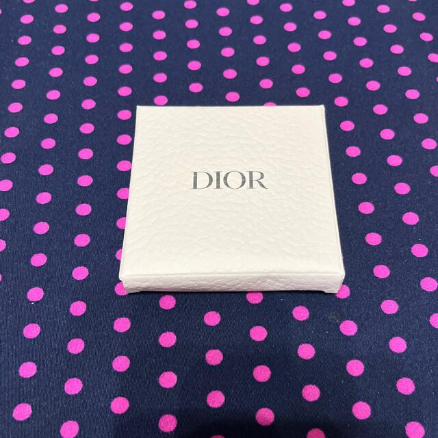 Dior(ディオール)のディオール⭐︎スマホリング スマホ/家電/カメラのスマホアクセサリー(その他)の商品写真