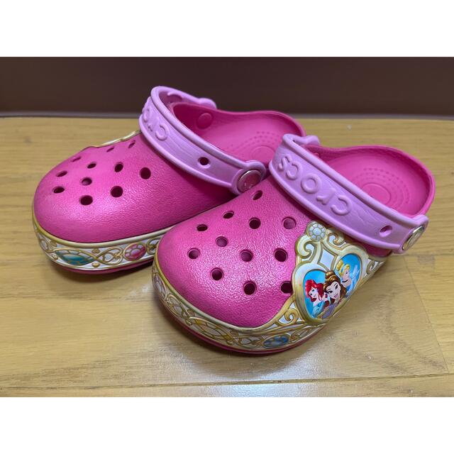 crocs(クロックス)のプリンセス　光る　クロックス　17.5cm キッズ/ベビー/マタニティのキッズ靴/シューズ(15cm~)(サンダル)の商品写真