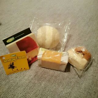 ラッシュ(LUSH)の︎【トリトン様専用】訳あり！ラッシュ  LUSH  石鹸 バスボム 詰め合わせ(入浴剤/バスソルト)