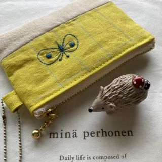 ミナペルホネン(mina perhonen)のミニミニポーチ　ハンドメイド　ミナペルホネン　⚮̈ minä perhonen(ポーチ)