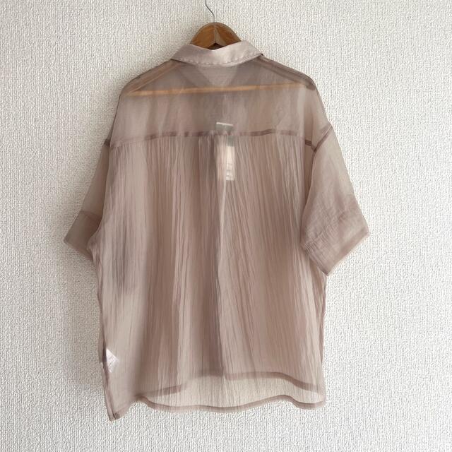 GU(ジーユー)の新品　シアーオーバーサイズシャツ(5分袖) レディースのトップス(シャツ/ブラウス(半袖/袖なし))の商品写真