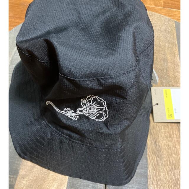 NIKE(ナイキ)の新品　NIKE  バケットハット　リバーシブル レディースの帽子(ハット)の商品写真