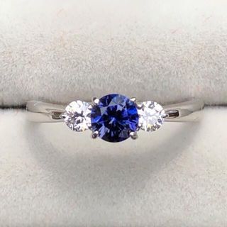 濃美色　希少石ベニトアイト0.48ct H&Cダイヤモンドリング(リング(指輪))