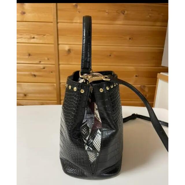 ジョージア　ミラーニ　バッグ　　黒 レディースのバッグ(ショルダーバッグ)の商品写真