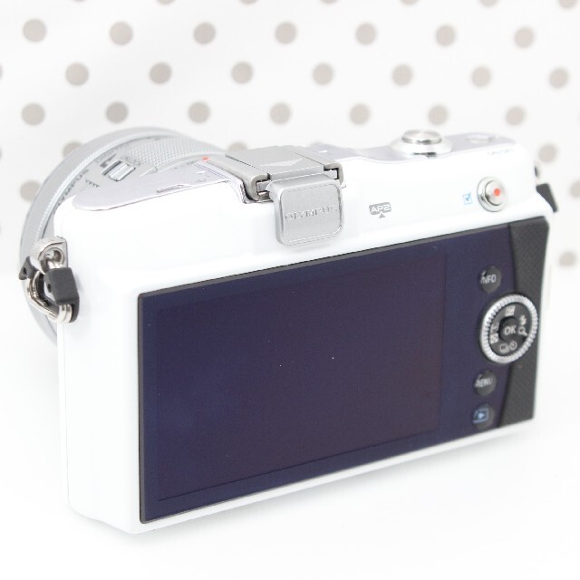 ❤WiFi SDカード付き❤ オリンパス PM1 ミラーレスカメラ 2
