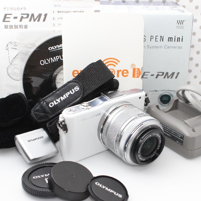初心者の方にオススメのカメラ❤WiFi SDカード付き❤ オリンパス PM1 ミラーレスカメラ
