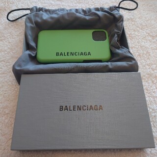 バレンシアガ(Balenciaga)の直営買付★BALENCIAGA☆ iPhone11 スマホケース(iPhoneケース)