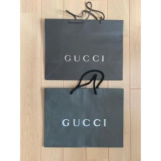 グッチ(Gucci)のグッチ GUCCI ショップ袋 紙袋　使用済　2つセット(ショップ袋)