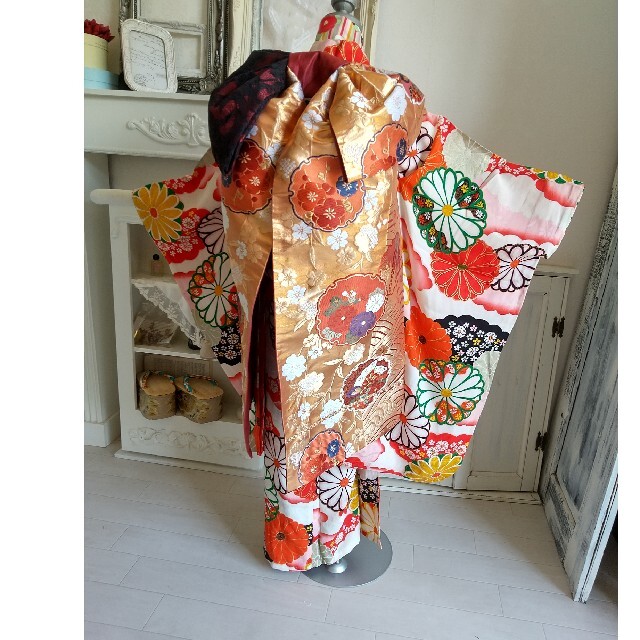 アンティーク菊の花の着物にだらり帯 キッズ/ベビー/マタニティのキッズ服女の子用(90cm~)(和服/着物)の商品写真