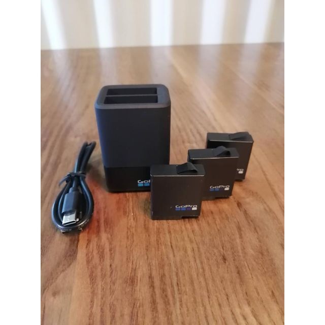 GoPro デュアル バッテリー チャージャー AADBD-001-ASウェアラブルカメラ