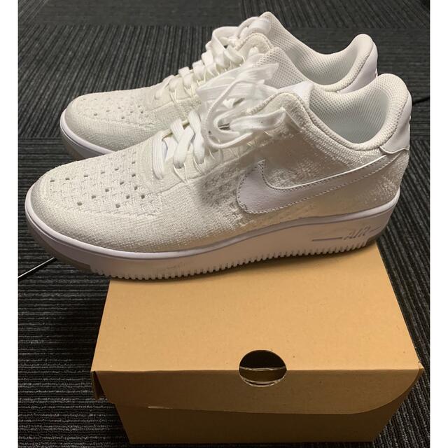 Nike Air Force1 フライニット　ホワイト　入手困難