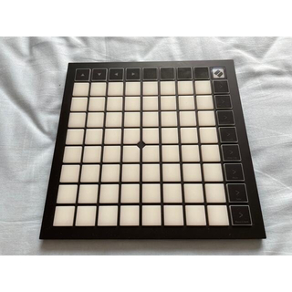 Novation Launchpad X(MIDIコントローラー)