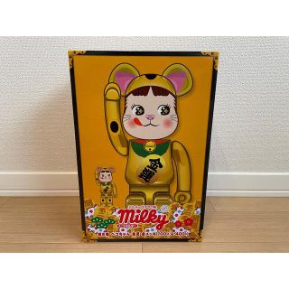 ベアブリック(BE@RBRICK)の【未開封】BE@RBRICK 招き猫 ペコちゃん 100%&400%(その他)