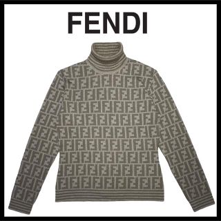 フェンディ ニットセーターの通販 700点以上 | FENDIを買うならラクマ フェンディ ニットセーターの通販 700点以上 | FENDIを買うならラクマ