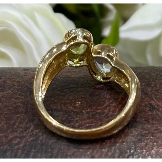 【新品未使用】K18 ペリドット　ブルートパーズ　天然ダイヤモンド　リング レディースのアクセサリー(リング(指輪))の商品写真