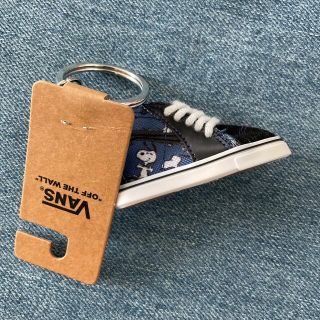 スヌーピー(SNOOPY)のVANS スヌーピー　SNOOPY キーホルダー　新品未使用タグ付き(キーホルダー)