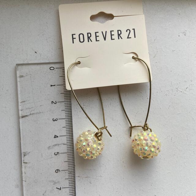 FOREVER 21(フォーエバートゥエンティーワン)のForever21 ピアス レディースのアクセサリー(ピアス)の商品写真