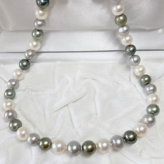 dinos(ディノス)のディノス  本真珠　パール　マルチカラー　ネックレス　10㎜ レディースのアクセサリー(ネックレス)の商品写真