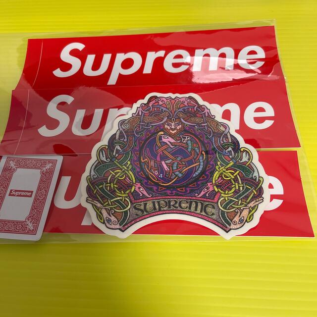 Supreme(シュプリーム)のsupremeステッカーセット、トランプ小1枚 エンタメ/ホビーの声優グッズ(ステッカー（シール）)の商品写真