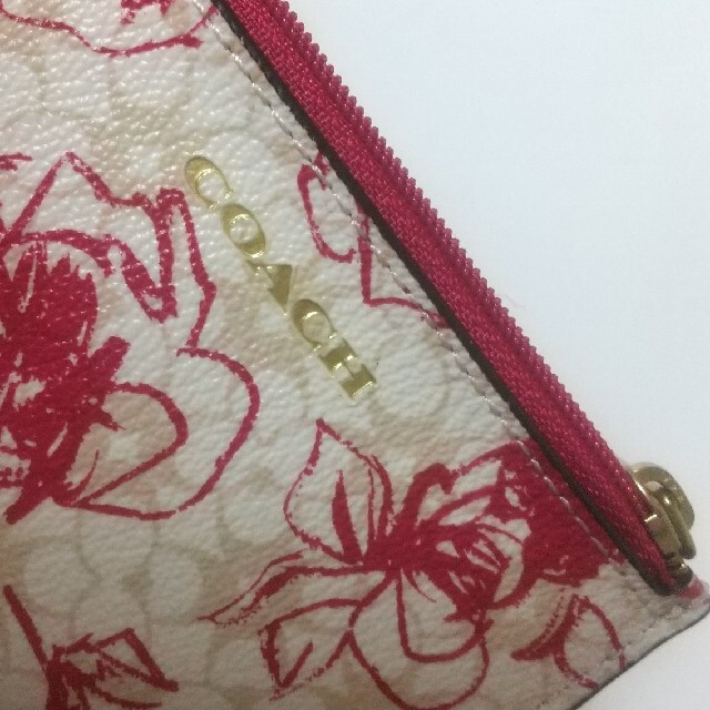 COACH(コーチ)のCOACH 花柄 キーケース レディースのファッション小物(キーケース)の商品写真