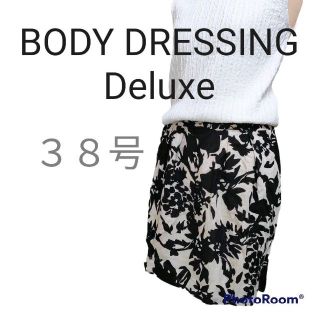 ボディドレッシングデラックス(BODY DRESSING Deluxe)の【美品】BODY DRESSING Deluxe タイトスカート(ひざ丈スカート)