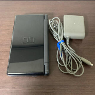 ニンテンドーDS(ニンテンドーDS)の【美品】Nintendo DS lite ジェットブラック　充電器付き(携帯用ゲーム機本体)